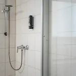 Spacious Family With 2 Bedrooms *