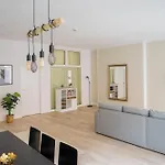 Spacious Family With 2 Bedrooms 柏林