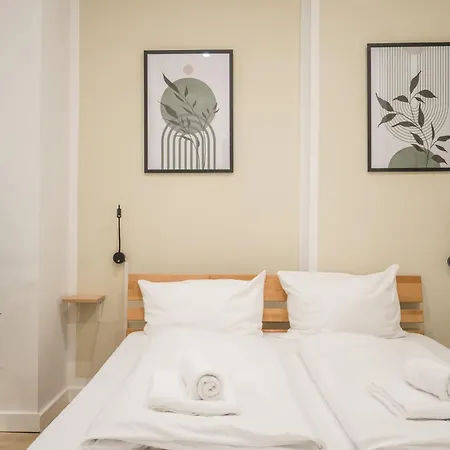 Spacious Family With 2 Bedrooms * برلين
